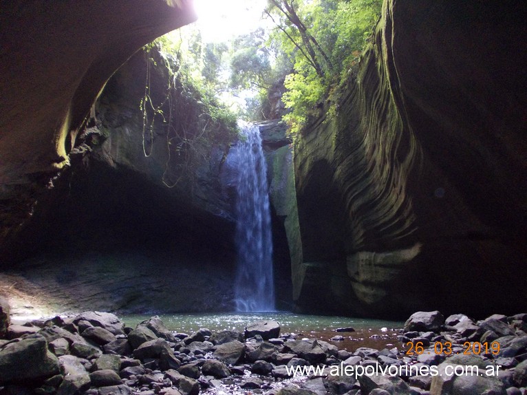 Foto: Cascata E Gruta Andorinhas - Riozinho BR - Rolante (Rio Grande do Sul), Brasil