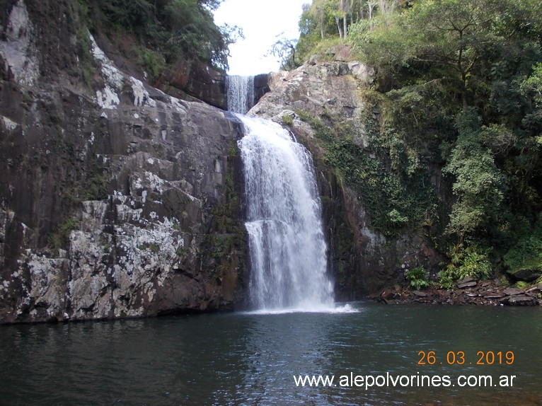 Foto: Cascata Tres Quedas  - Riozinho BR - Rolante (Rio Grande do Sul), Brasil