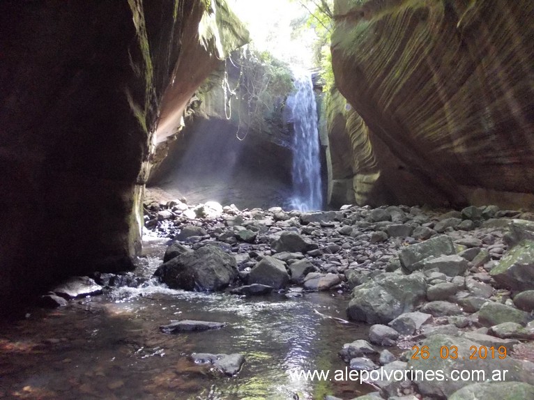 Foto: Cascata E Gruta Andorinhas - Riozinho BR - Rolante (Rio Grande do Sul), Brasil