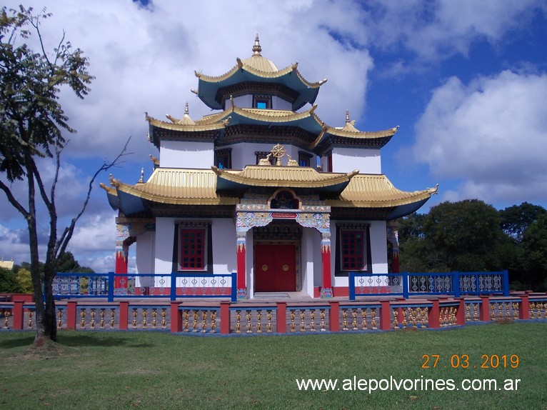 Foto: Tres Coroas BR - Templo Budista - Tres Coroas (Rio Grande do Sul), Brasil