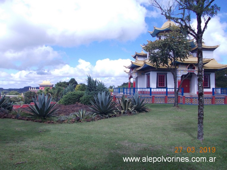 Foto: Tres Coroas BR - Templo Budista - Tres Coroas (Rio Grande do Sul), Brasil