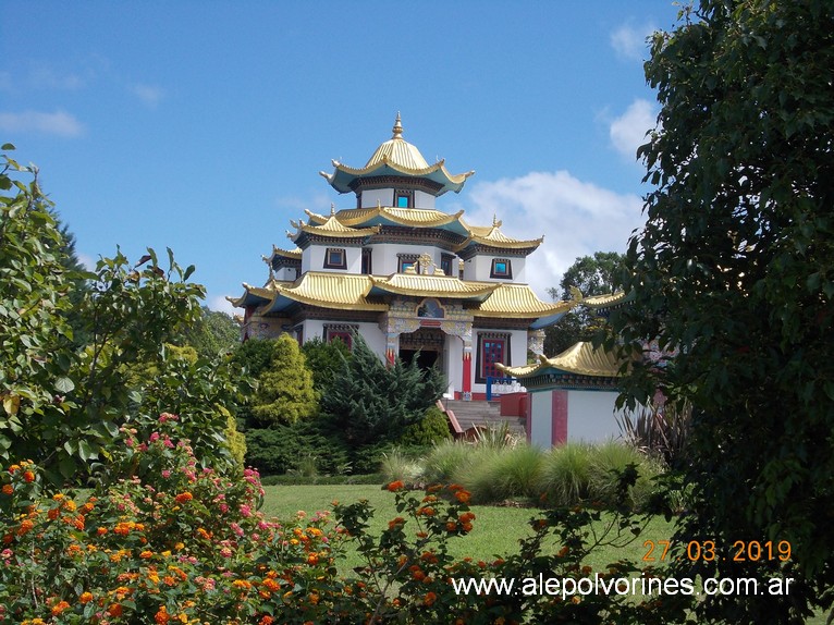 Foto: Tres Coroas BR - Templo Budista - Tres Coroas (Rio Grande do Sul), Brasil