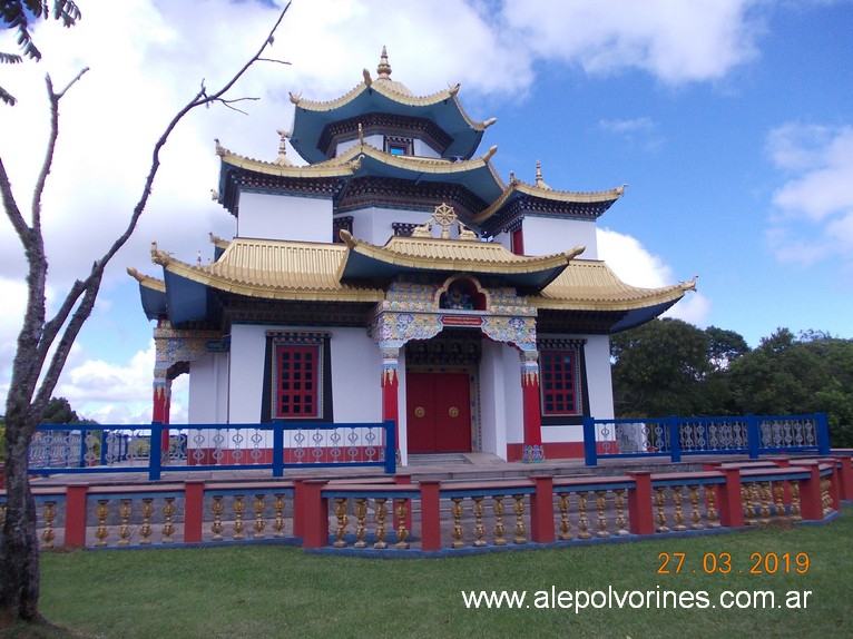Foto: Tres Coroas BR - Templo Budista - Tres Coroas (Rio Grande do Sul), Brasil