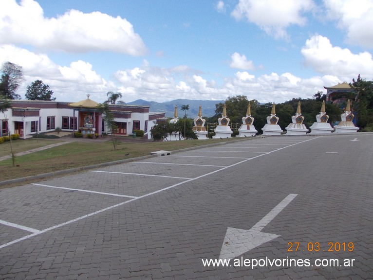 Foto: Tres Coroas BR - Templo Budista - Tres Coroas (Rio Grande do Sul), Brasil