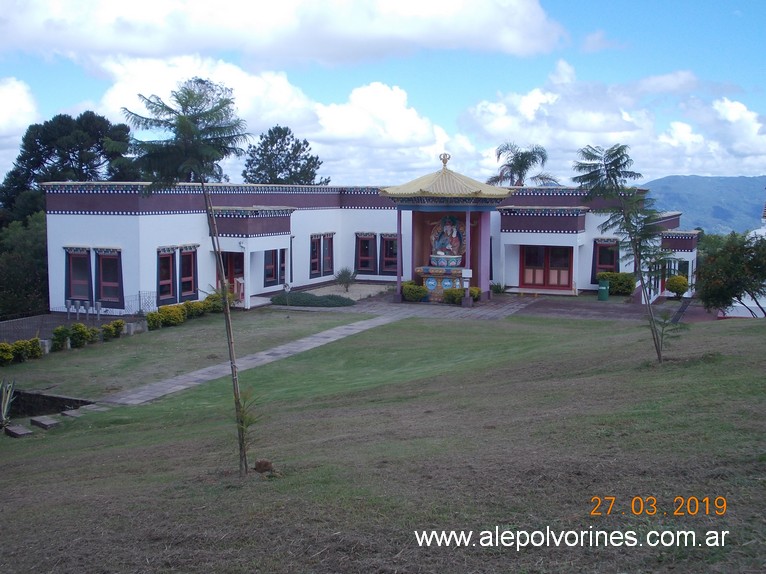 Foto: Tres Coroas BR - Templo Budista - Tres Coroas (Rio Grande do Sul), Brasil