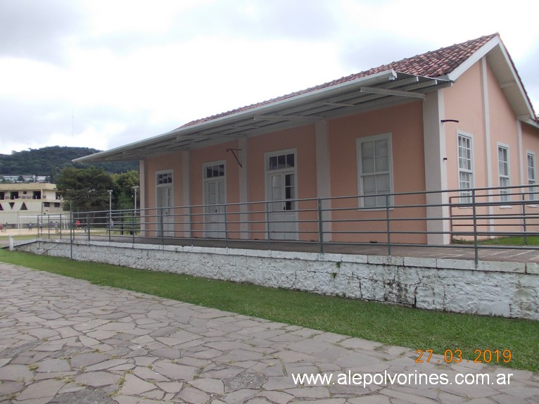 Foto: Estacion Salvador do Sul BR - Salvador Do Sul (Rio Grande do Sul), Brasil
