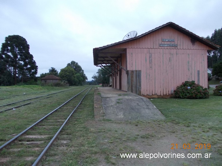 Foto: Estacion Fernandes Pinheiro BR - Fernandes Pinheiro (Paraná), Brasil