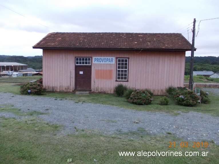 Foto: Estacion Fernandes Pinheiro BR - Fernandes Pinheiro (Paraná), Brasil