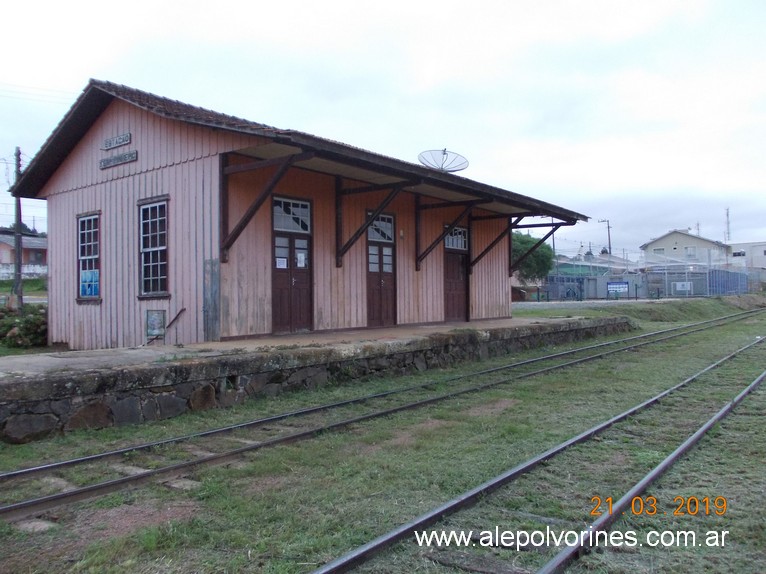 Foto: Estacion Fernandes Pinheiro BR - Fernandes Pinheiro (Paraná), Brasil