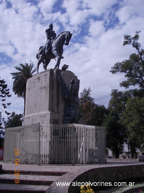 Foto: Plaza 25 de Mayo - Pergamino - Pergamino (Buenos Aires), Argentina
