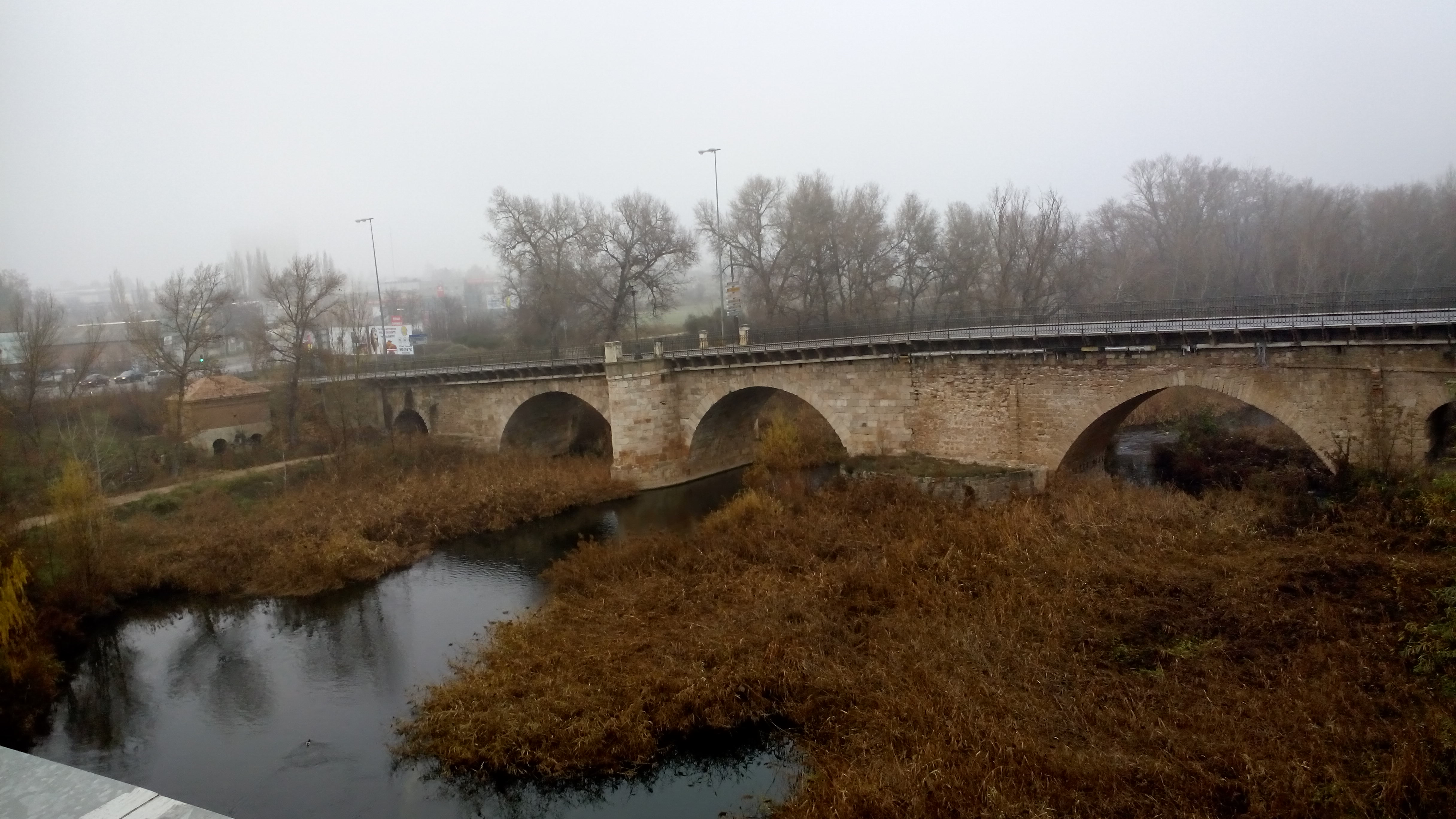 Foto: Puente Medieval sobre el Henares - Guadalajara (Castilla La Mancha), España