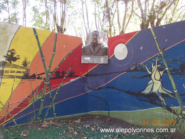 Foto: Plaza 12 de Octubre - Rancagua - Rancagua (Buenos Aires), Argentina