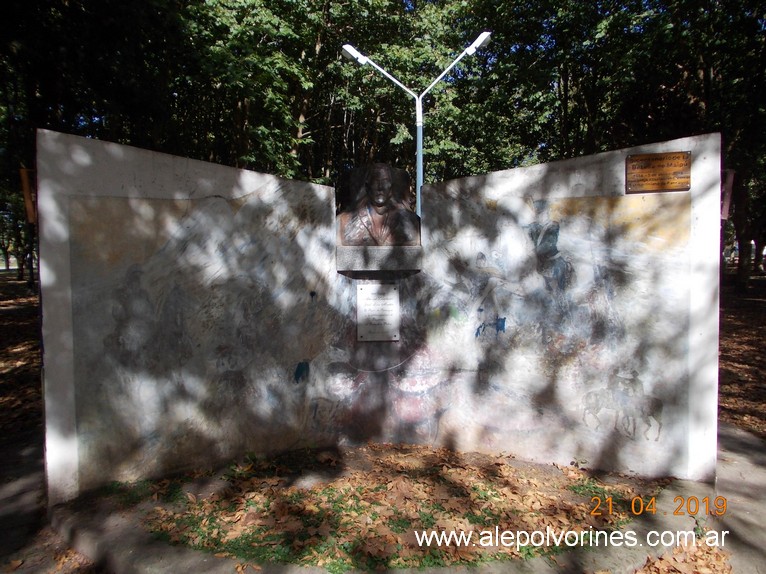 Foto: Plaza 12 de Octubre - Rancagua - Rancagua (Buenos Aires), Argentina