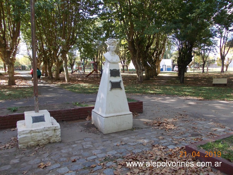 Foto: Plaza 12 de Octubre - Rancagua - Rancagua (Buenos Aires), Argentina