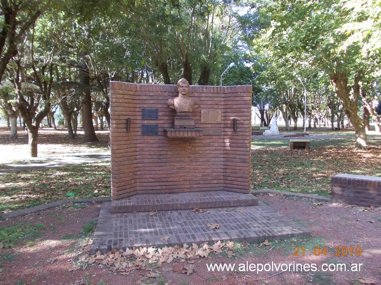 Foto: Plaza 12 de Octubre - Rancagua - Rancagua (Buenos Aires), Argentina