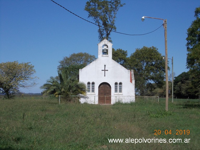 Foto: Capilla Santo Cristo - Ortiz Basualdo - Ortiz Basualdo (Buenos Aires), Argentina