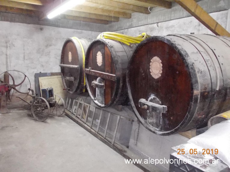 Foto: Bodega Osvaldo Paissan - Sarandi - Sarandi (Buenos Aires), Argentina