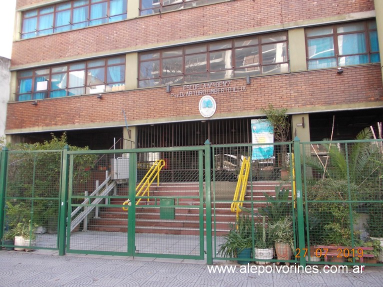 Foto: Caballito - Escuela Arturo Illia - Caballito (Buenos Aires), Argentina