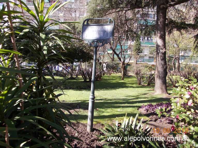 Foto: Caballito - Plaza Crisologo Larralde - Caballito (Buenos Aires), Argentina