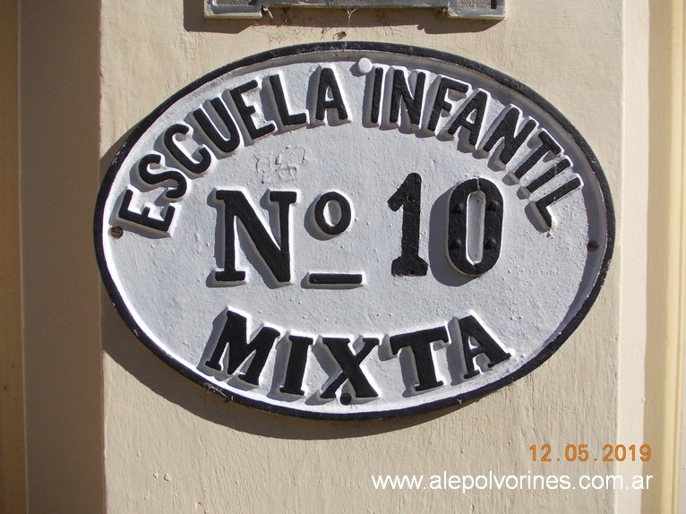 Foto: Escuela en Dennehy - Dennehy (Buenos Aires), Argentina