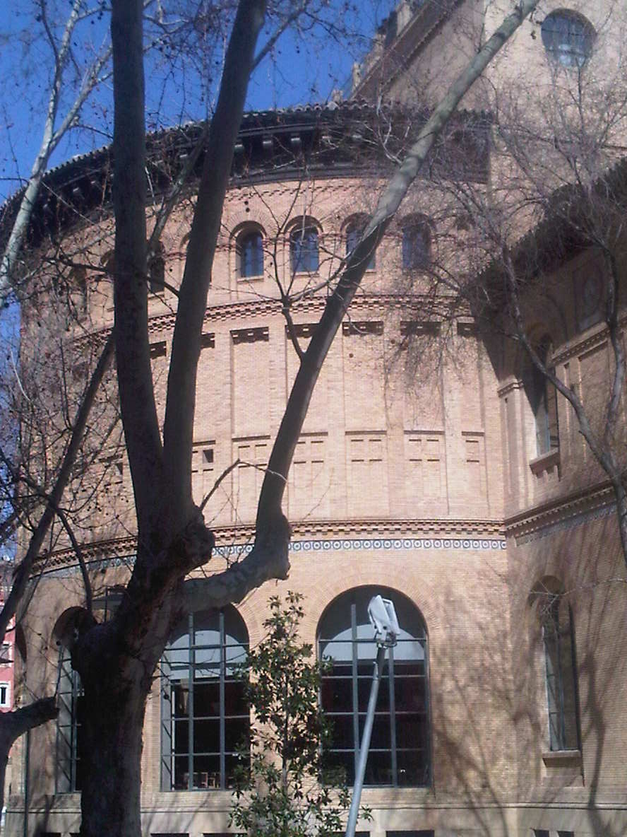 Foto: Antigua facultad de medicina - Zaragoza (Aragón), España