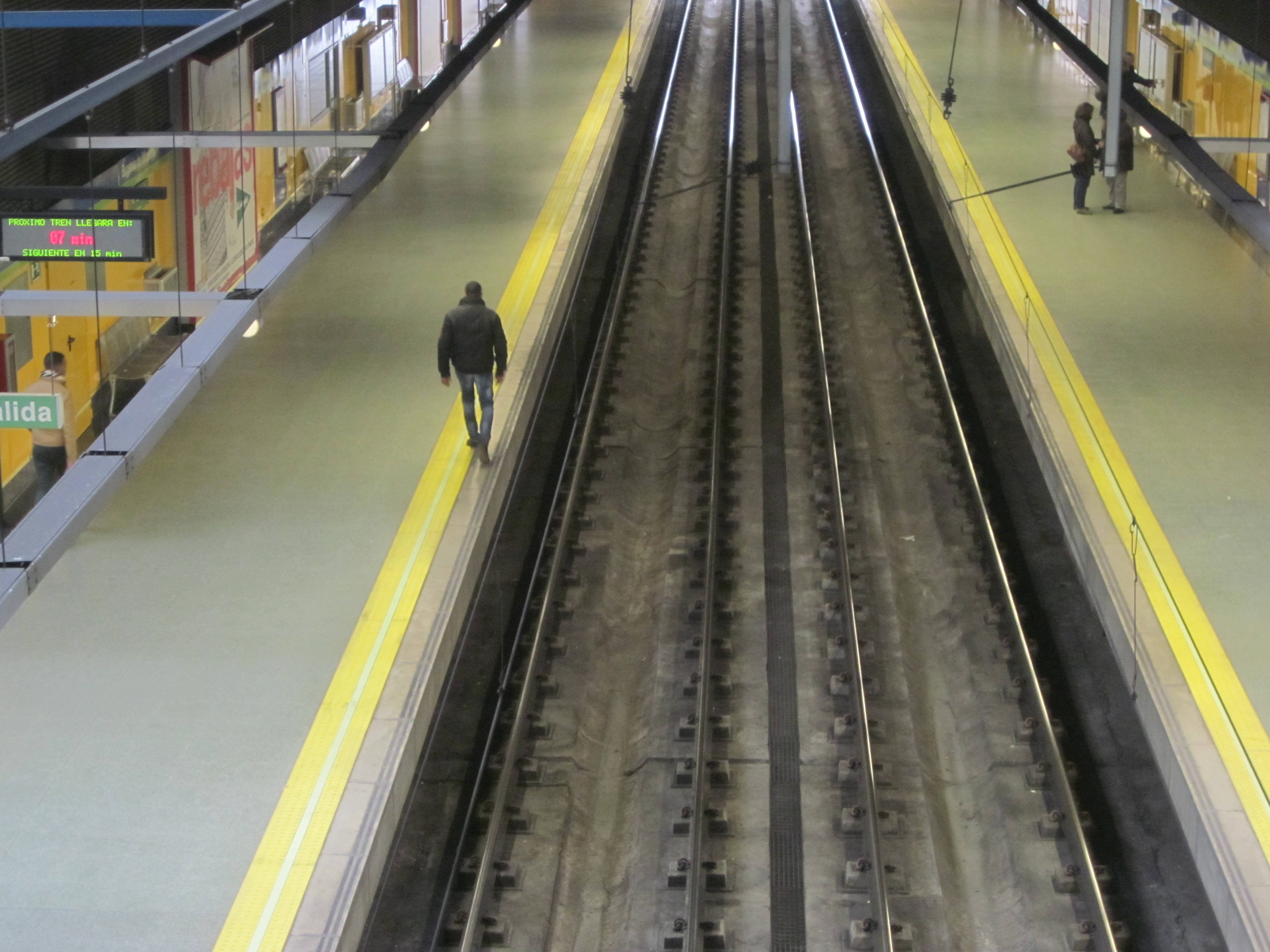 Foto: Interior de la estación de metro de Eugenia de Montijo - Madrid (Comunidad de Madrid), España