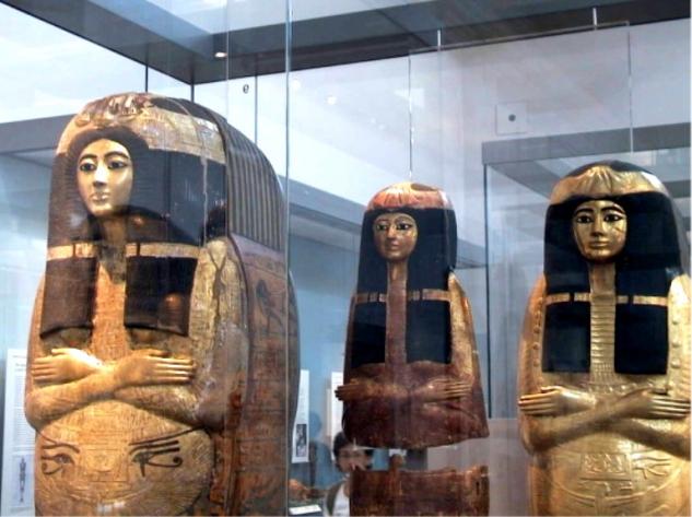 Foto: Sarcófagos egipcios en el Museo Británico - Londres (England), El Reino Unido