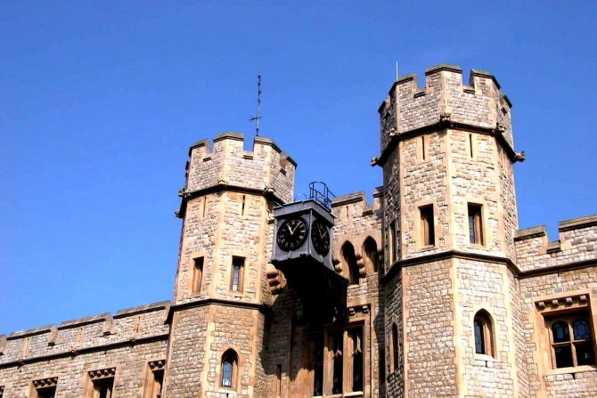 Foto: Reloj en la famosa torre de la ciudad - Londres (England), El Reino Unido