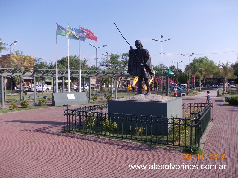Foto: Plaza Soldado de Malvinas - Barrio Las Tunas - Talar (Buenos Aires), Argentina