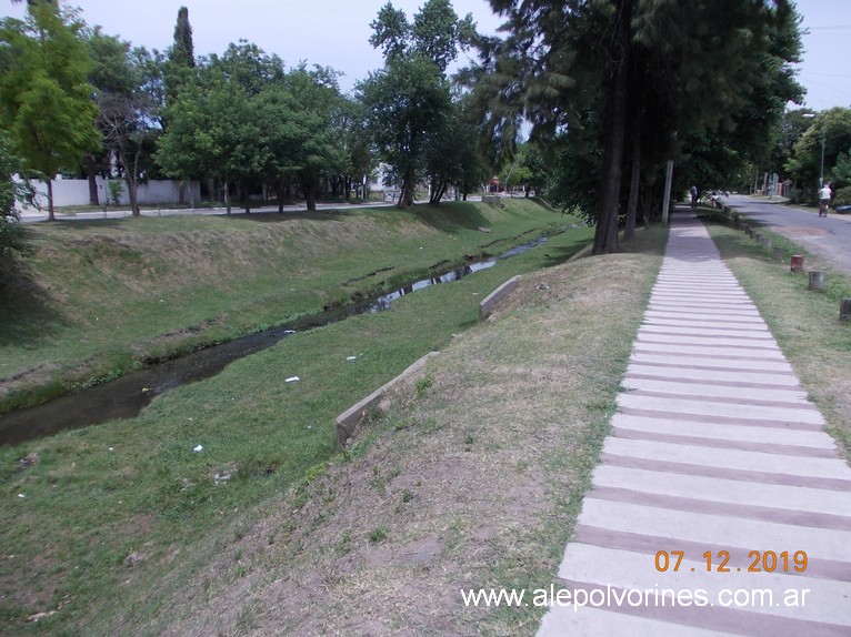 Foto: Paseo Santa Clara - Bella Vista - Muñiz (Buenos Aires), Argentina
