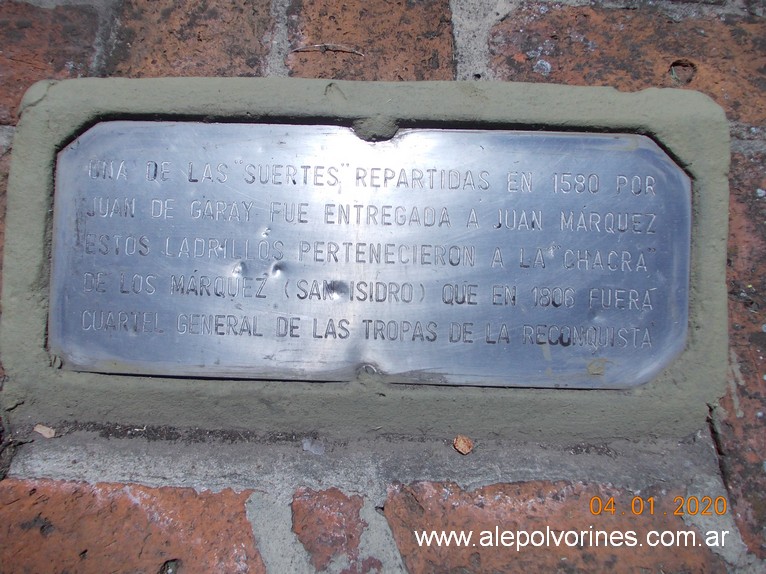 Foto: Hito de la Argentinidad N° 10 - Retiro (Buenos Aires), Argentina