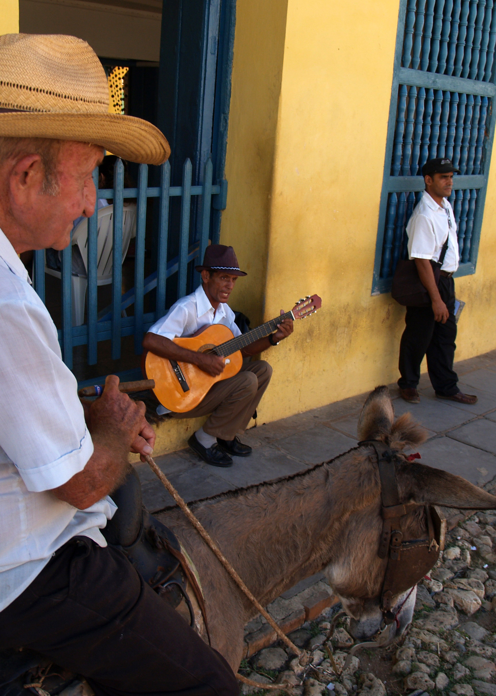 Foto: La gitarra y el jinete - Trinidad de Cuba (Sancti Spíritus), Cuba