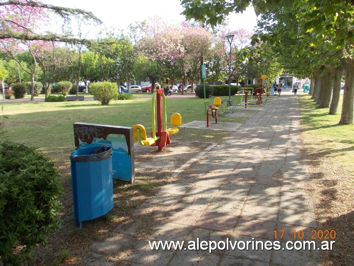 Foto: Plaza Manuel Belgrano - Garin - Garin (Buenos Aires), Argentina