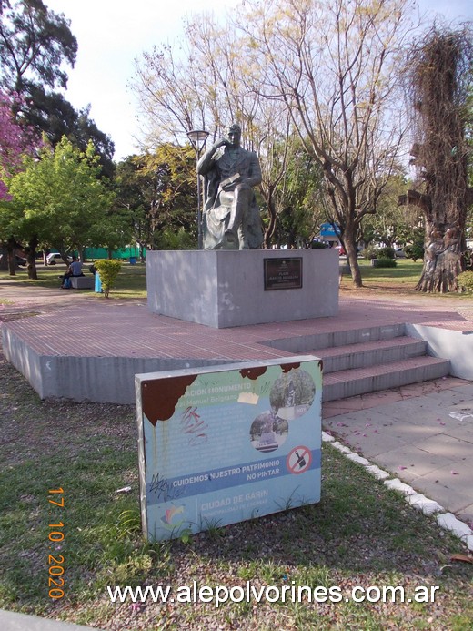 Foto: Monumento Manuel Belgrano - Garin - Garin (Buenos Aires), Argentina