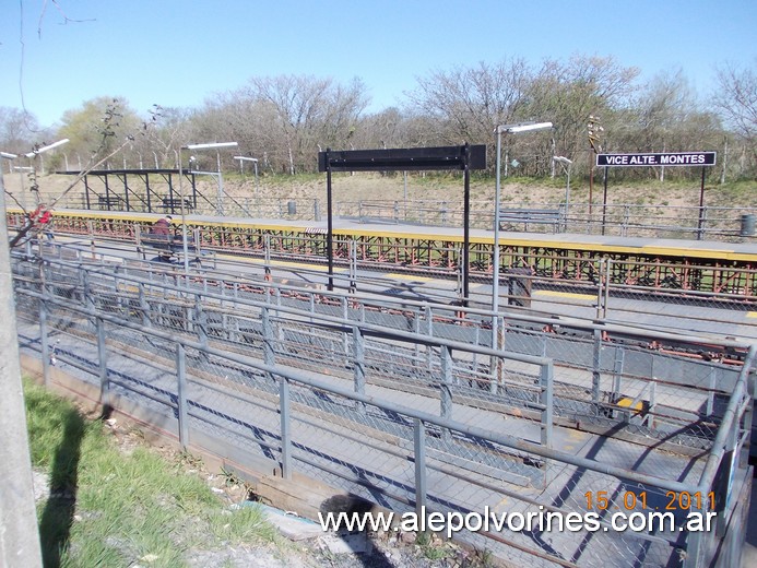 Foto: Estacion Vicealmirante Montes - Don Torcuato (Buenos Aires), Argentina