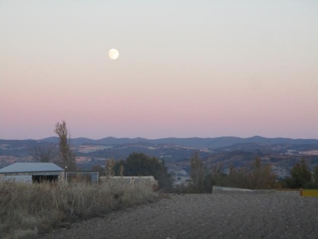 Foto: Precioso color en el cielo - Mazuecos (Castilla La Mancha), España