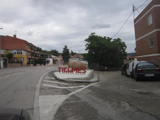 Foto: Entrada al pueblo por la carretera - Tielmes (Comunidad de Madrid), España