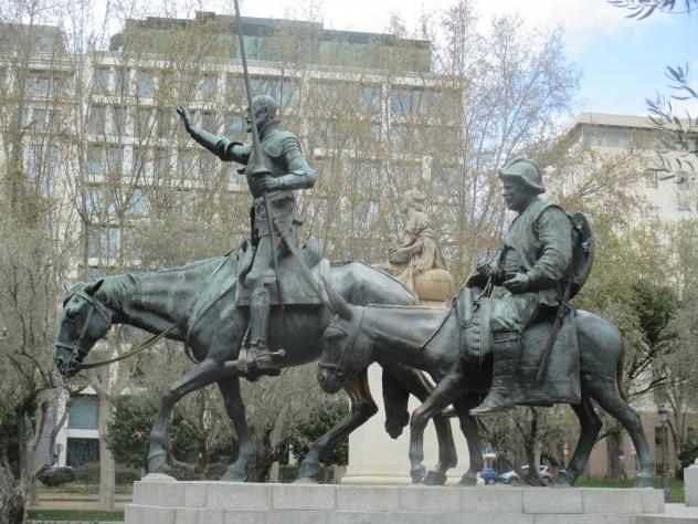 Foto: Don Quijote y Sancho Panza en la Plaza de España - Madrid (Comunidad de Madrid), España