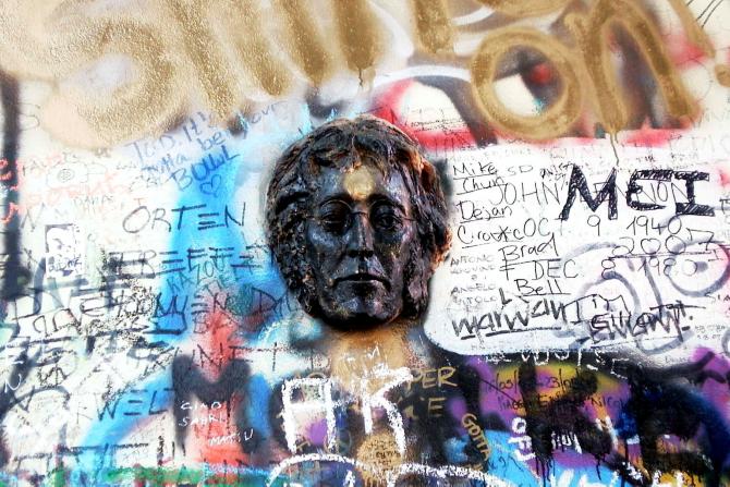 Foto: El cambiante muro de John Lennon - Praga (Hlavní Mesto Praha), República Checa