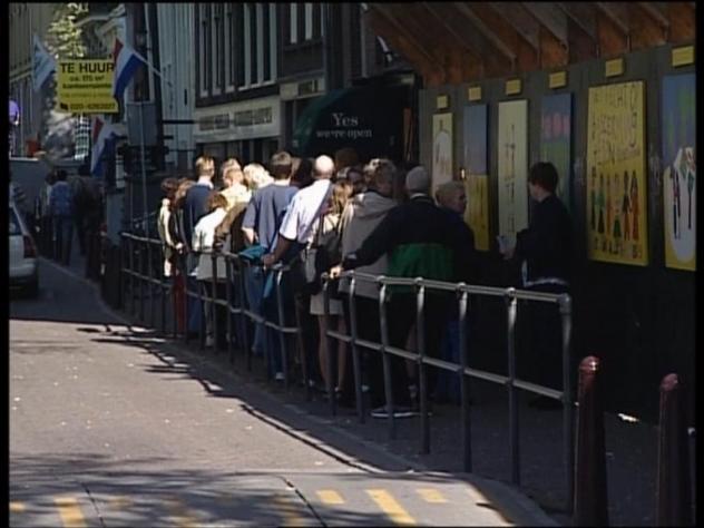 Foto: Cola para visitar la casa de Ana Frank - Amsterdam (North Holland), Países Bajos