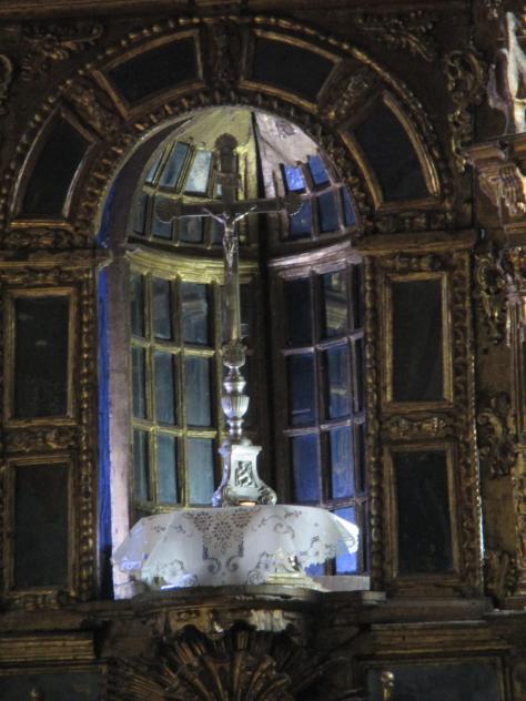 Foto: Crucifijo procesionario en la iglesia - La Alberca (Salamanca), España