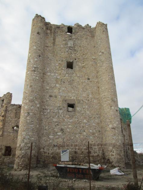 Foto: La torre del homenaje en el Castillo - Torrejón de Velasco (Madrid), España