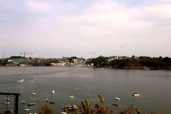 Foto: Vista de la ría desde Asturias hacia Galicia - Castropol (Asturias), España