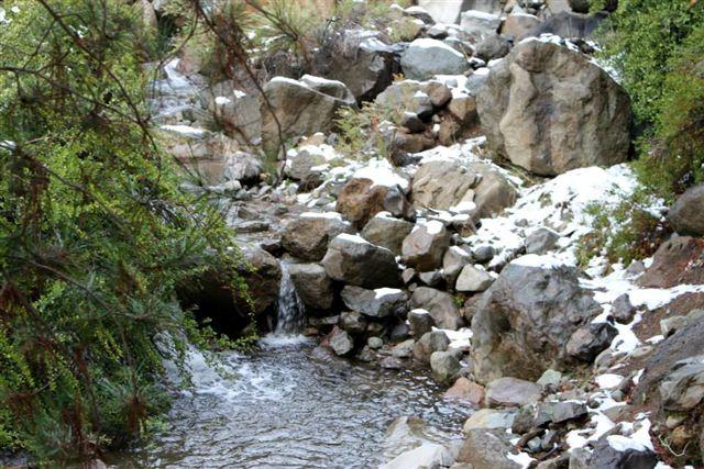 Foto: Arroyo de aguas cristalinas - San José de Maipo (Región Metropolitana), Chile