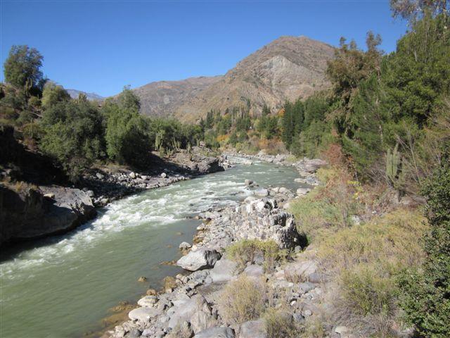 Foto: Caudaloso río - San José de Maipo (Región Metropolitana), Chile