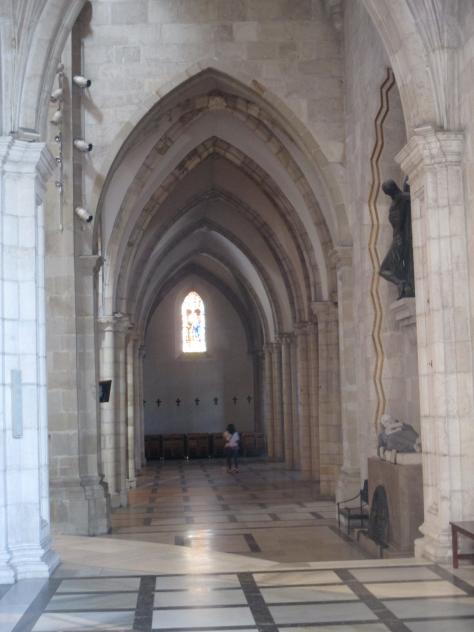Foto: Nave del Evangelio en la catedral - Santander (Cantabria), España