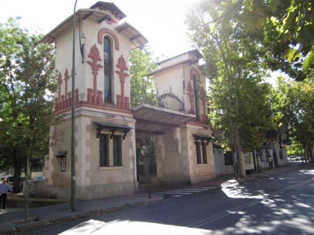 Foto: Arco de entrada a la Colonia de la Prensa - Madrid (Comunidad de Madrid), España