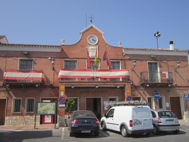 Foto: El Ayuntamiento - Campo Real (Madrid), España