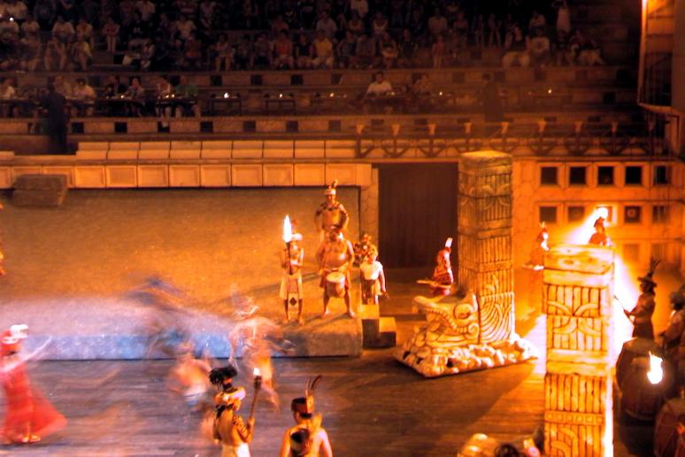 Foto: Espectáculo en el Gran Teatro - Xcaret (Quintana Roo), México