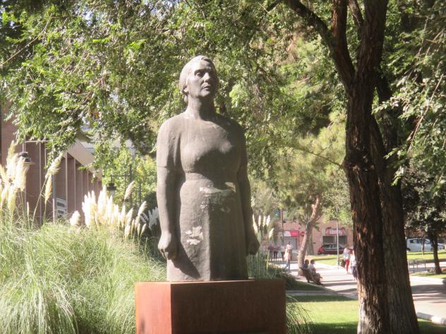 Foto: Dolores Ibarruri La pasionaria obra de Victorio Macho - Leganés (Madrid), España